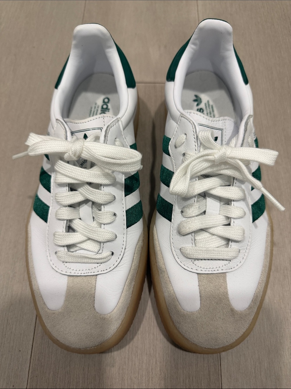 Adidas White & Green Retro Running Sneakers - Women’s Size 7 - Like New